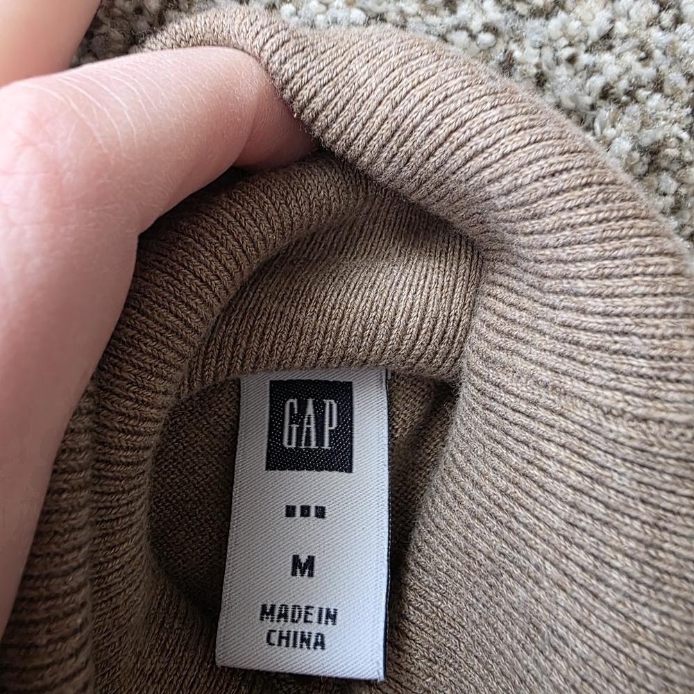 GAP Women's Brown Turtleneck Sweater - Picture 2 of 5